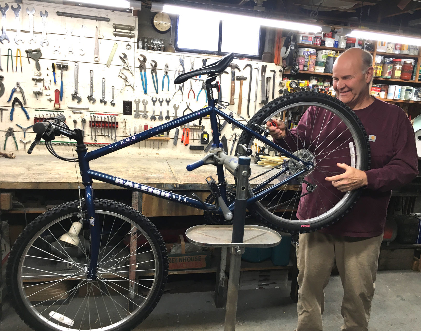 Bike mechanic aims to help those in need
